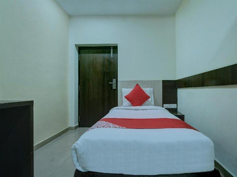 Hotel Tiruchendur Mani Iyer Palni Luaran gambar