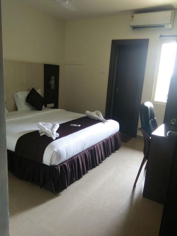 Hotel Tiruchendur Mani Iyer Palni Luaran gambar
