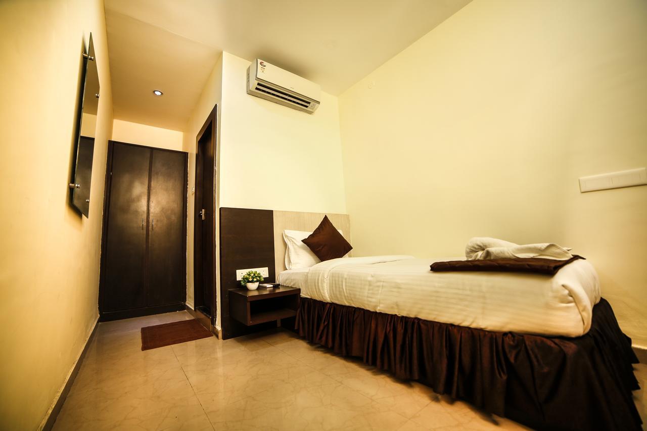 Hotel Tiruchendur Mani Iyer Palni Luaran gambar