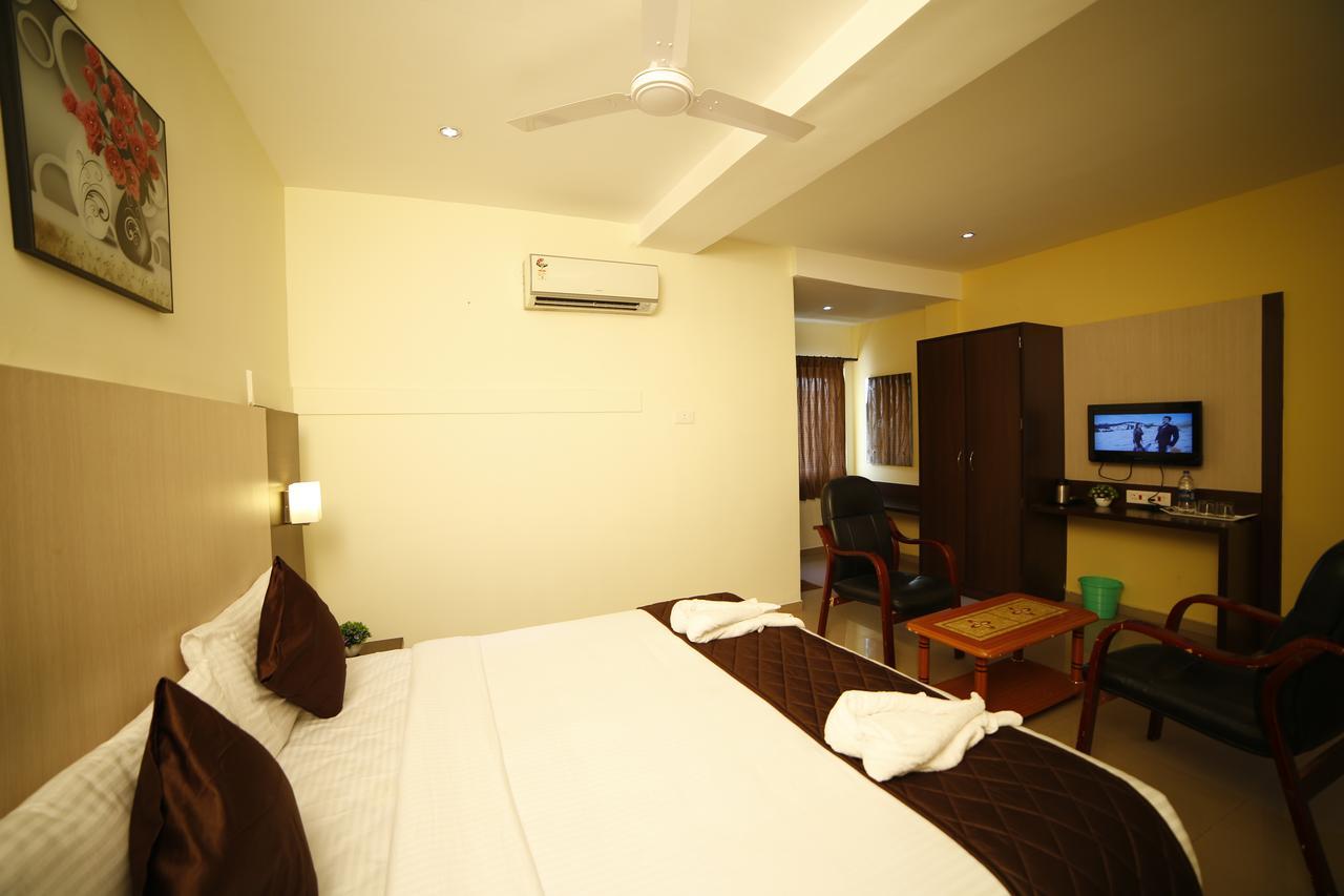 Hotel Tiruchendur Mani Iyer Palni Luaran gambar