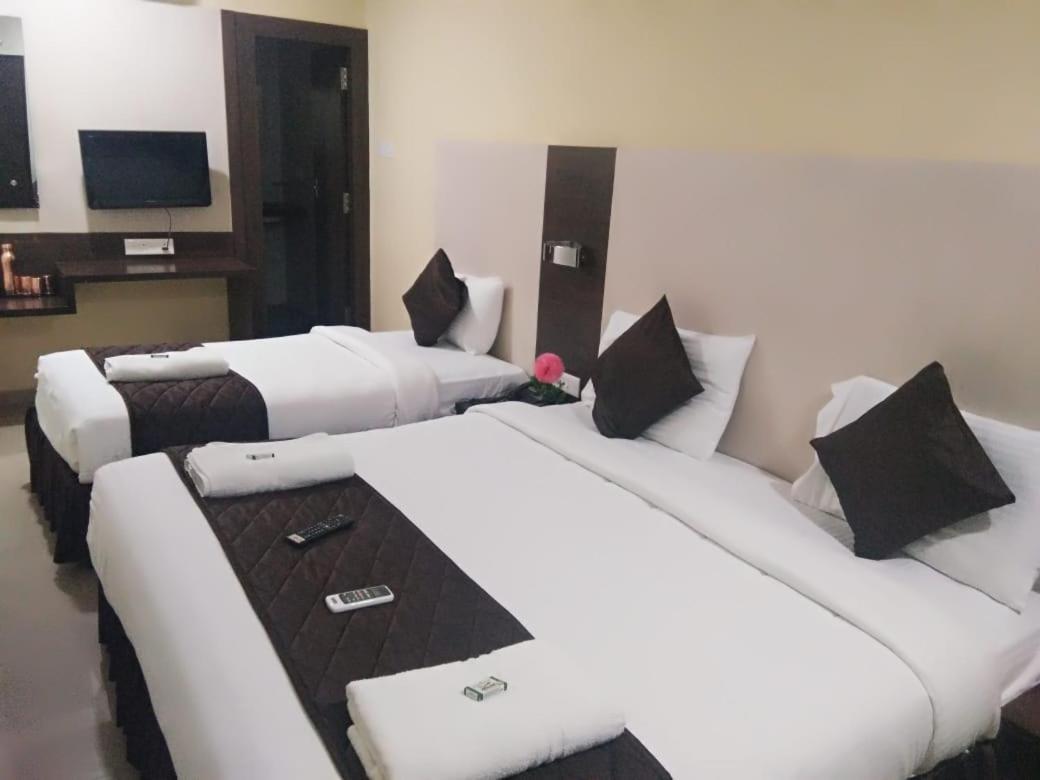 Hotel Tiruchendur Mani Iyer Palni Bilik gambar